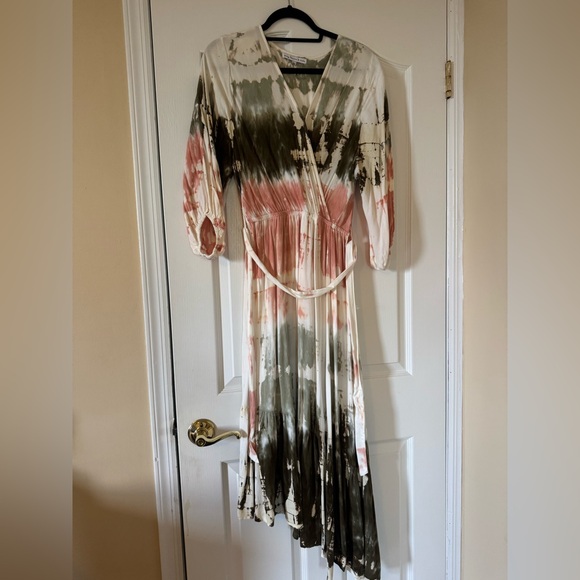 Young Fabulous & Broke Green and White V-Neck Gown - Picture 1 of 3